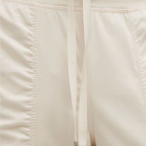 lululemon athletica Skinny Pants in Light Cream
